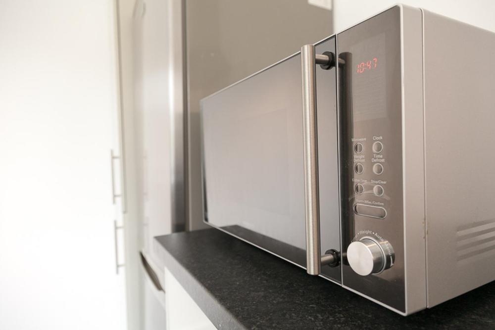 Apartment Comfortable Contractor House Gatwick: Sleeps 6+ Ifield
